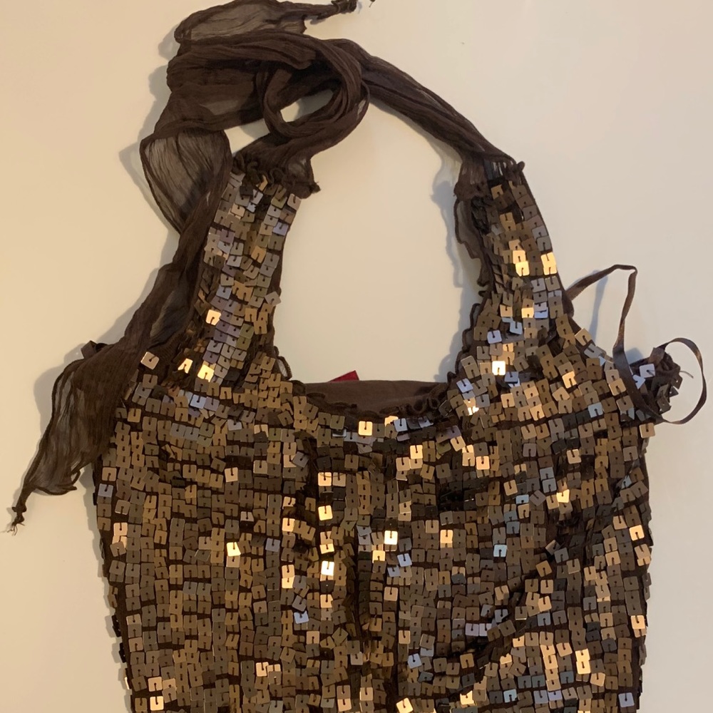 Sequence top